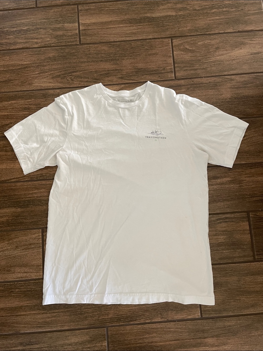 Travis Mathew short sleeve T shirt with boat graphic size Large